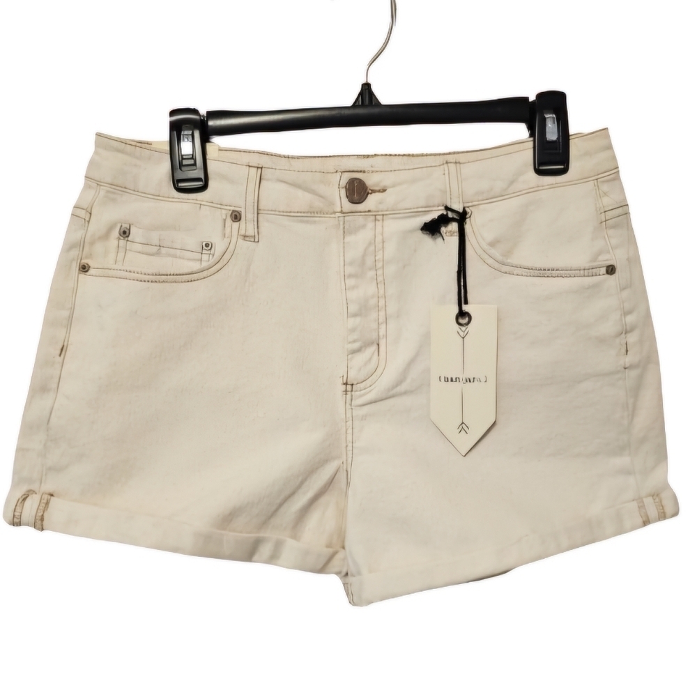 BanJara Super High Rise Cream Color Shorts Women's Size 13/30 NWT